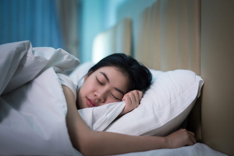瞓捩頸痛幾耐？經常睡醒落枕點算好？脊醫提醒4因素可增加落枕風險